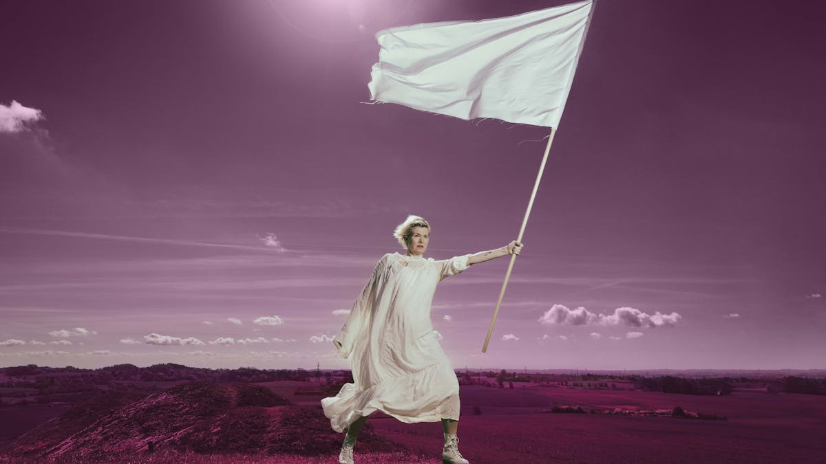 Oplev den gribende forestilling #textmewhenyougethome på Teater Momentum