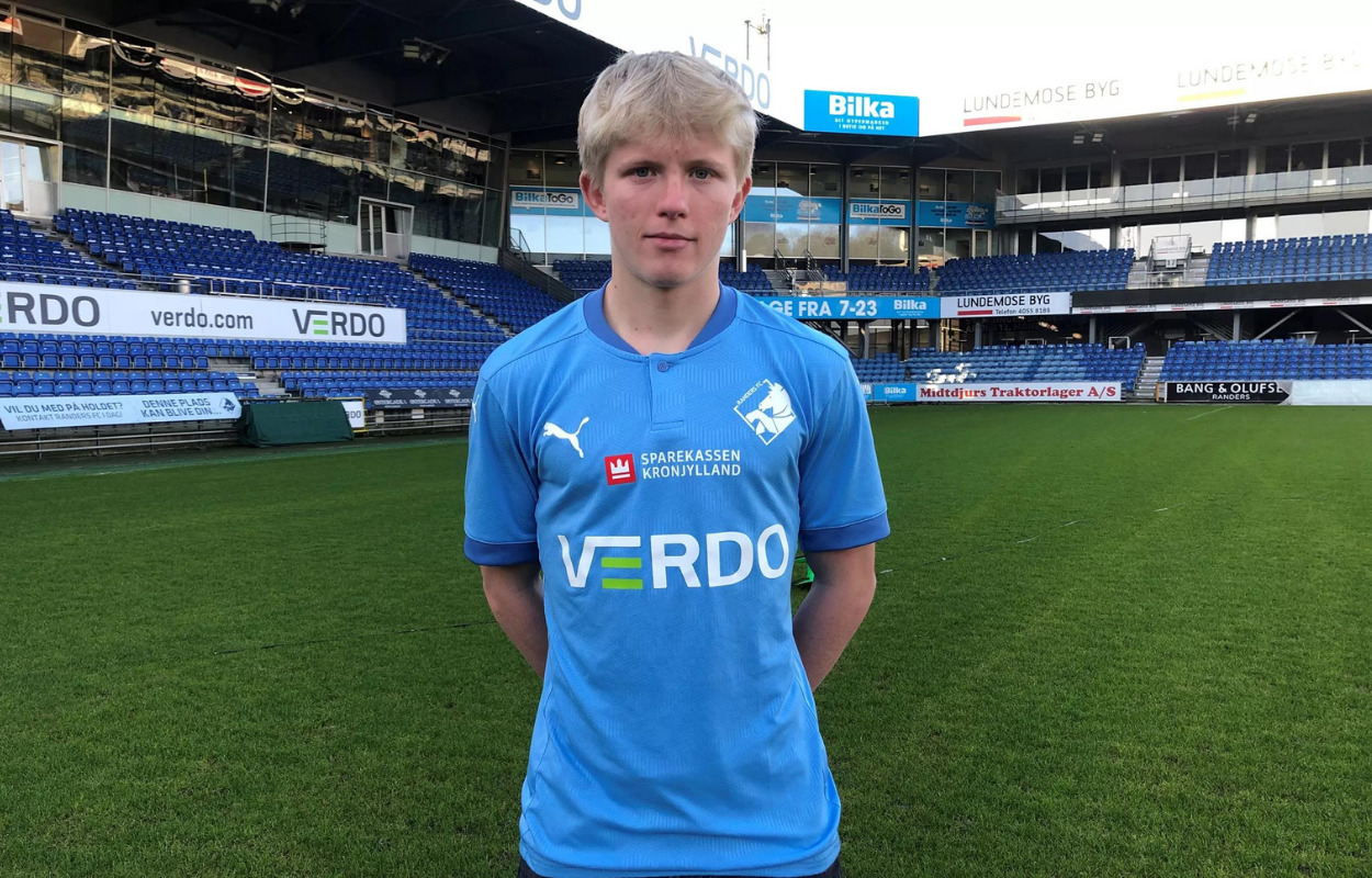Randers FC skriver ungdomskontrakt med Emil Kjer