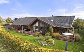Søpark Alle 67 og 1 anden boliger er kommet til salg denne uge i Glumsø - se boligerne her.