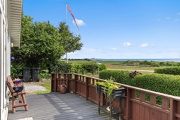 Mæglerhuset Sæby nedsætter prisen på charmerende sommerhus i Frederikshavn