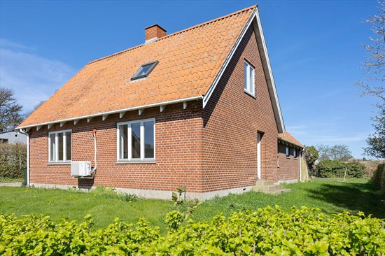 Kirkevej 34 er til salg for kun 595.000 kr.: Se de billigste boliger til salg i Mørke her