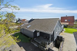 Åbent hus med tilmelding: Moderniseret villa i Fredericias Pigekvarter venter på nye ejere