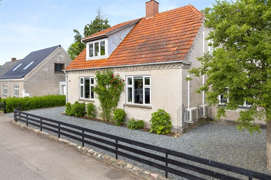Top 6 over dyreste boliger til salg i Mørkøv. Priser op til 6.695.000 kr