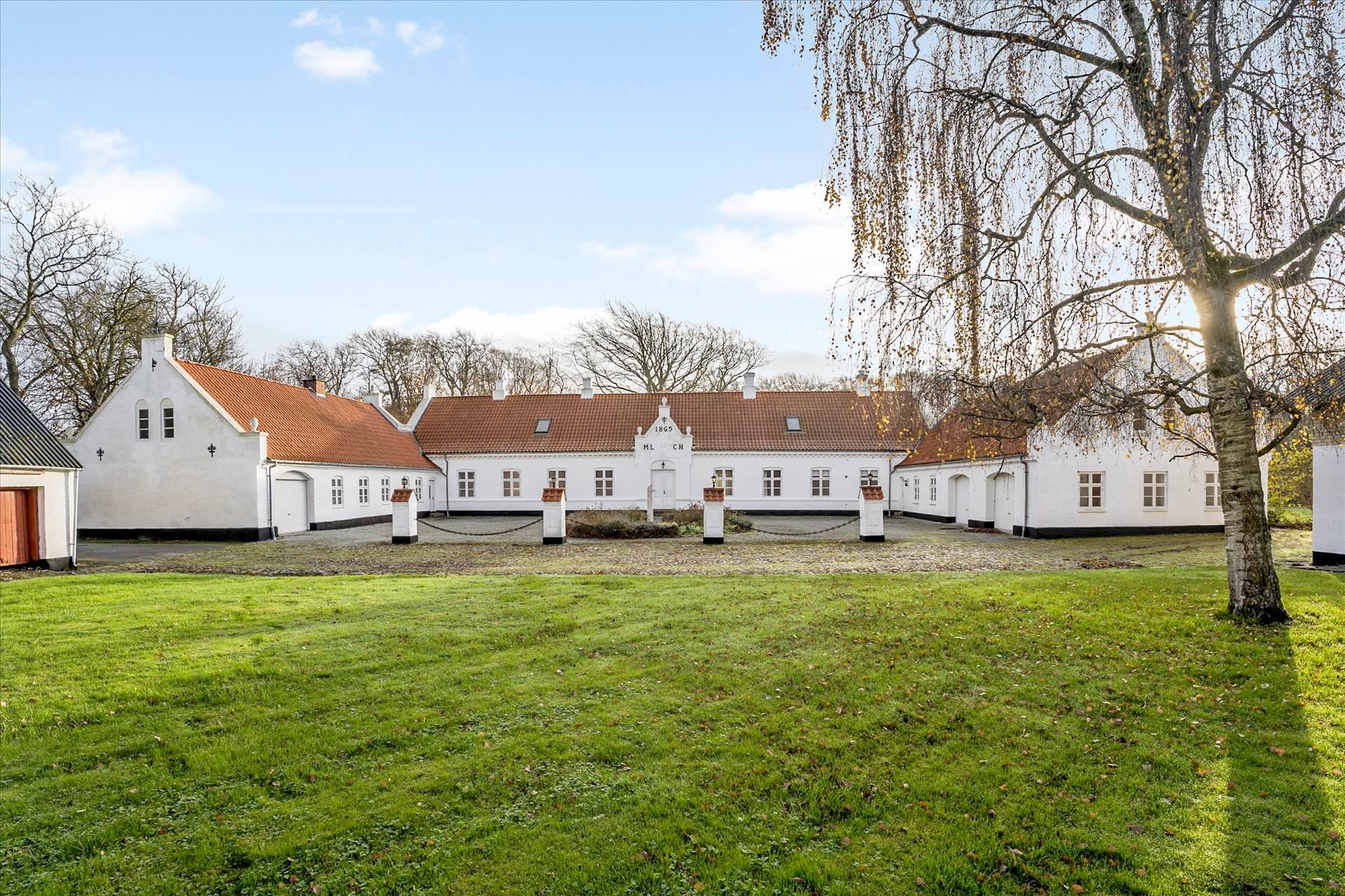 Drømmer du om luksus? For 3,5  mio. kroner er Omfartsvejen 1, Kaas kommet til salg - Se den og de dyreste boliger til salg her