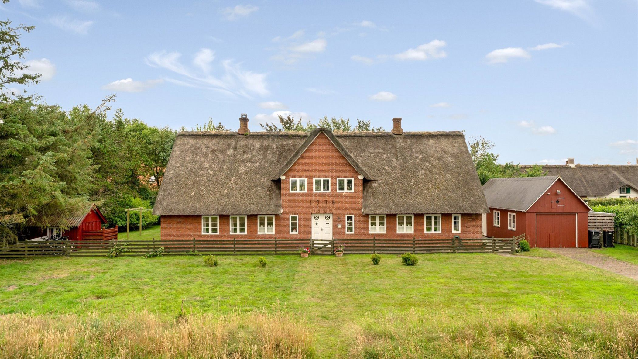 Sønderho: Charmerende stråtækt helårshus med udsigt til Esbjerg