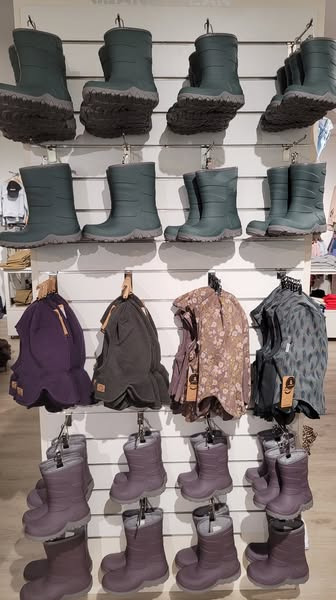 Børneshoppen Brønderslev præsenterer Mikk-Line nyheder: Termostøvler og huer i butikken nu