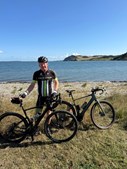 Per P. Cykler nyder smuk gravelcykeltur på Mors i solskinsvejr