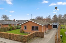 Mæglerhuset Sæby annoncerer ny pris på charmerende villa i Hørby