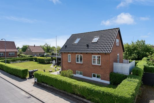 Til salg hos Nybolig Hjørring v/Morten Hove: Charmerende villa med kort afstand til centrum