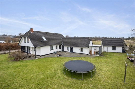 Til salg hos Nybolig Sæby A/S: Hyggeligt hjem i naturskønne Voerså