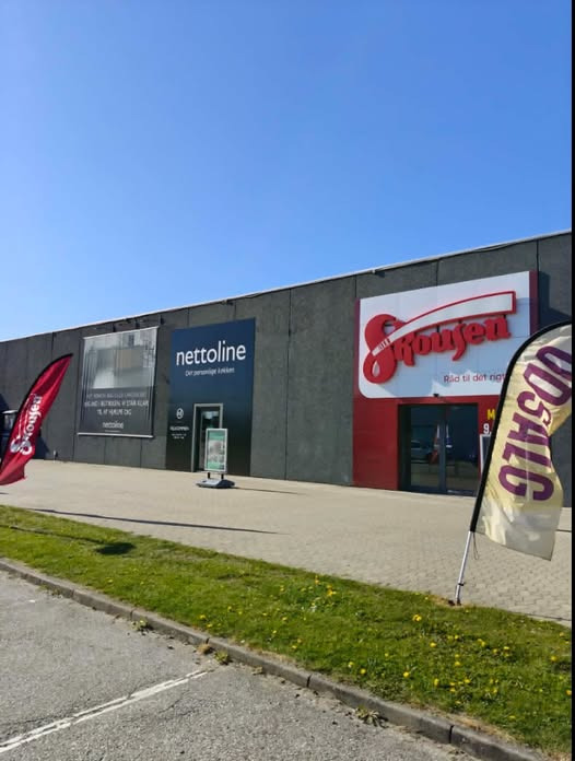 Skousen Hobro holder åbent i dag med gode tilbud i butikken