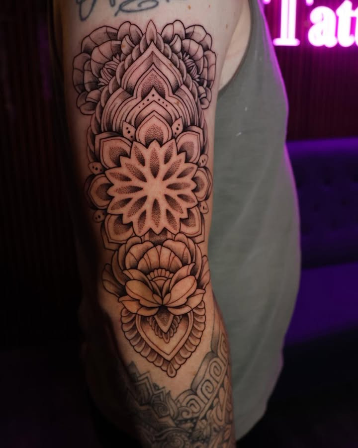 Tidsbestilling hos Tine til nedsat pris hos Mr. & Mrs. Tattoo i dag