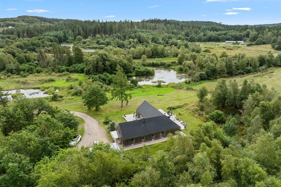Ansøvej 35 og 2 andre boliger er kommet til salg denne uge i Bryrup - se boligerne her.