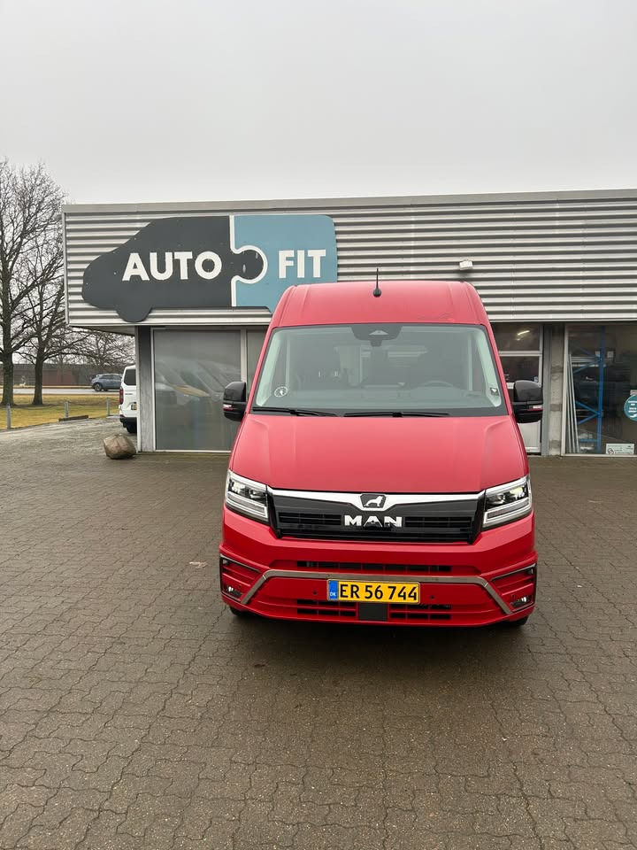 AutoFit A/S leverer unik MAN S-LION minibus til Nicolai
