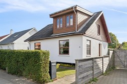 Langørvej 19 er til salg for kun 1.748.000 kr.: Se de billigste boliger til salg i Tilst her
