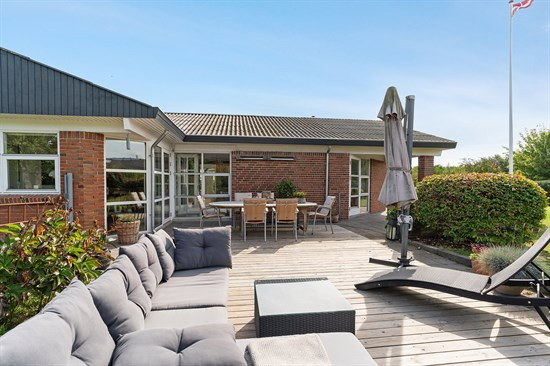 Moderniseret og velholdt villa i attraktivt kvarter