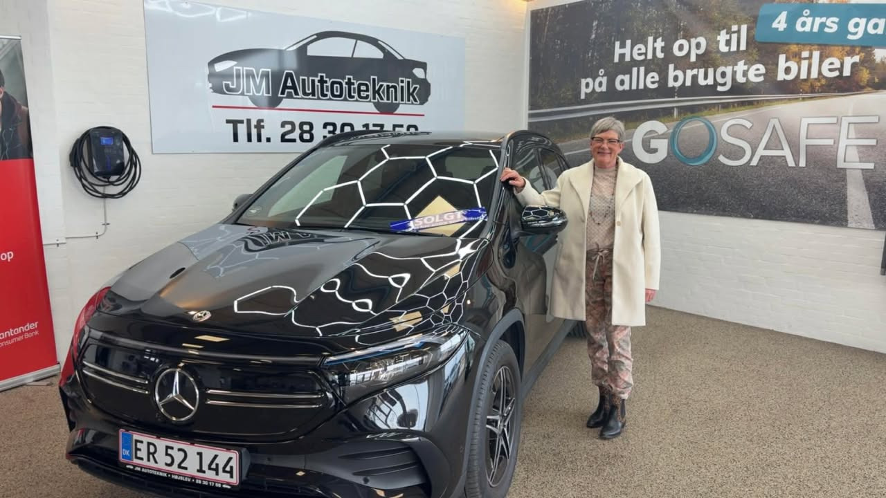 JM Autoteknik ønsker Helle tillykke med ny Mercedes EQA