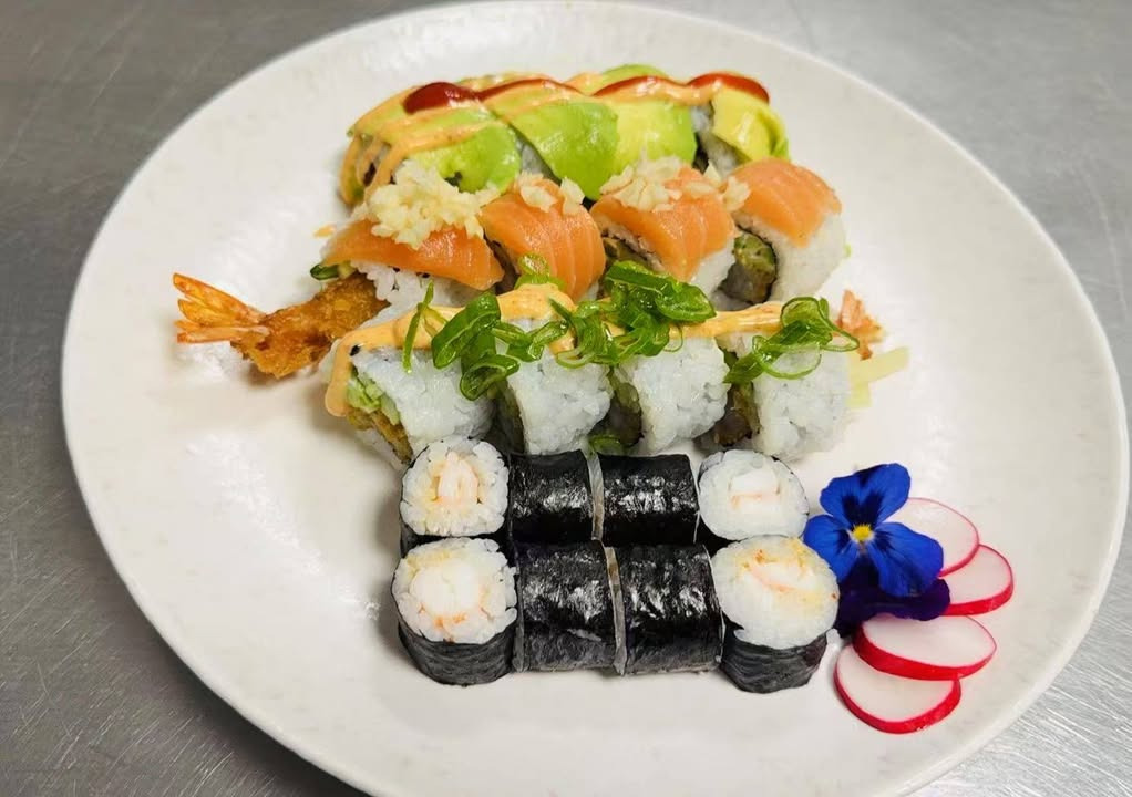 Sushi Scandic tilbyder all you can eat sushi med bordbestilling online eller via telefon