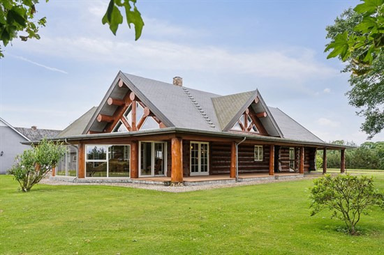 Top 6 over dyreste boliger til salg i Karup. Priser op til 4.795.000 kr