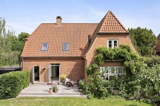 Kildeskovsvej 29 og 3 andre boliger er kommet til salg denne uge i Gentofte - se boligerne her.
