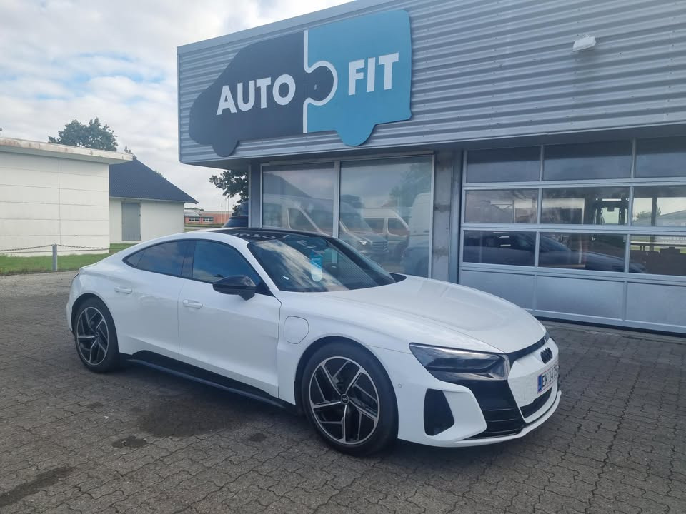 AutoFit A/S præsenterer Audi e-Tron GT som ny skolevogn