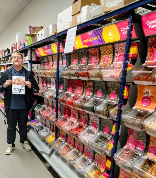 Rema 1000 Holstebrovej tilbyder fast lav pris på bland selv slik i Struer