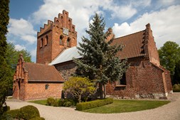 Hyggelig børnegudstjeneste og grill i Gørløse Kirke