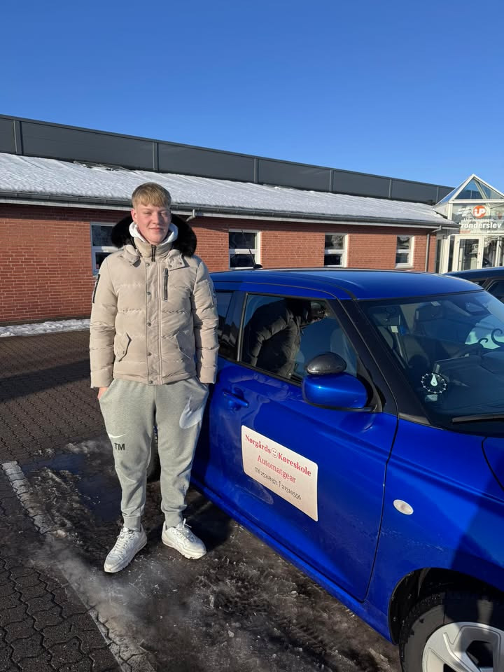 Endnu en glad elev fra Nørgaards Køreskole har bestået køreprøven