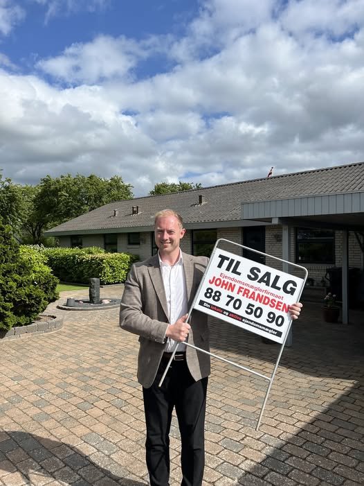 John Frandsen Ikast præsenterer velholdt villa i attraktivt familieområde