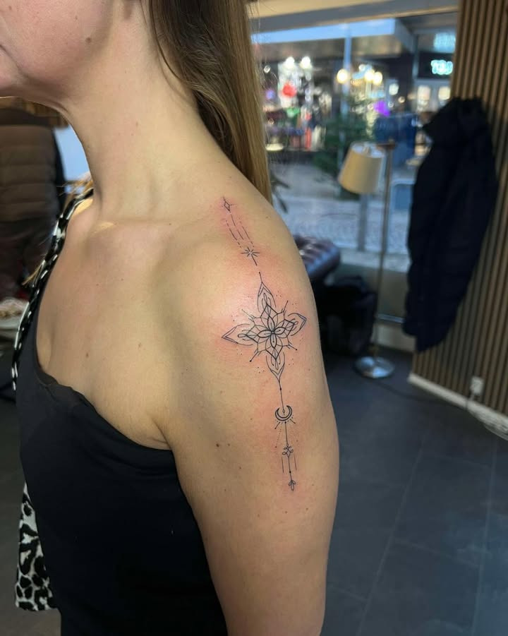 Hos Din Tatovør præsenterer: nye girly bangers af tattoo-artist Timm