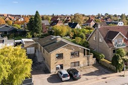 Husumvej 88 og 3 andre boliger er kommet til salg denne uge i Brønshøj - se boligerne her.