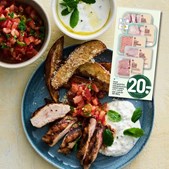 Rema1000 Gærumvej tilbyder danske kyllingelårsteaks til 20 kroner indtil 11. januar