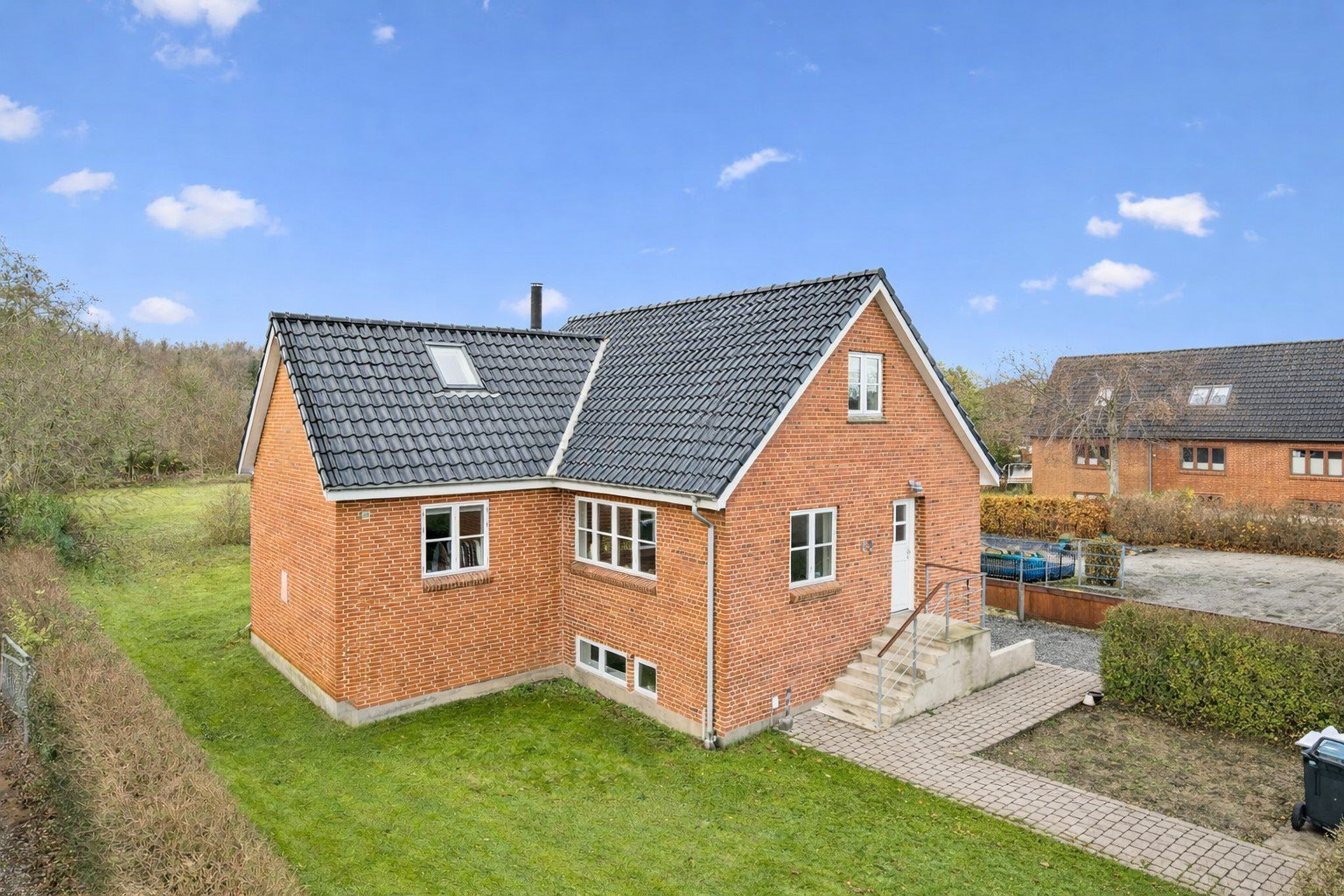 Top 6 over dyreste boliger til salg i Engesvang. Priser op til 4.875.000 kr