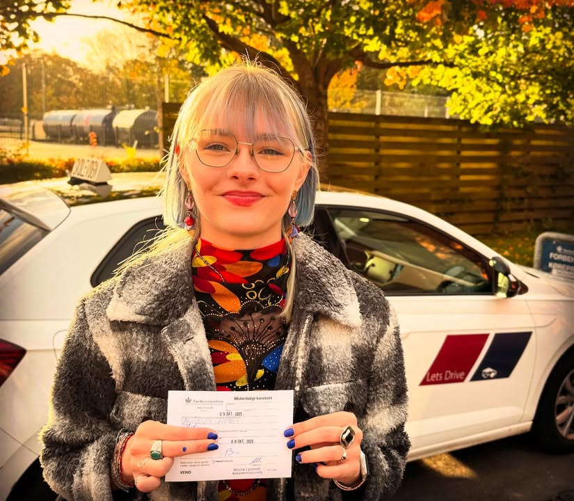 Lets Drive fejrer Katjas kørekortsukces med rosende ord