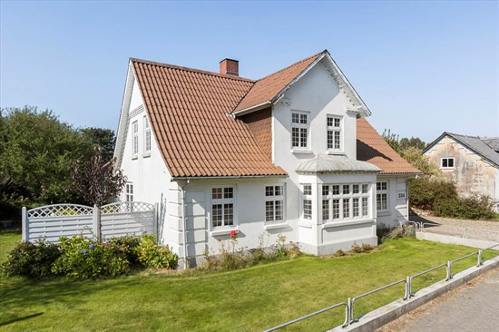 Top 6 over dyreste boliger til salg i Gram. Priser op til 3.745.000 kr