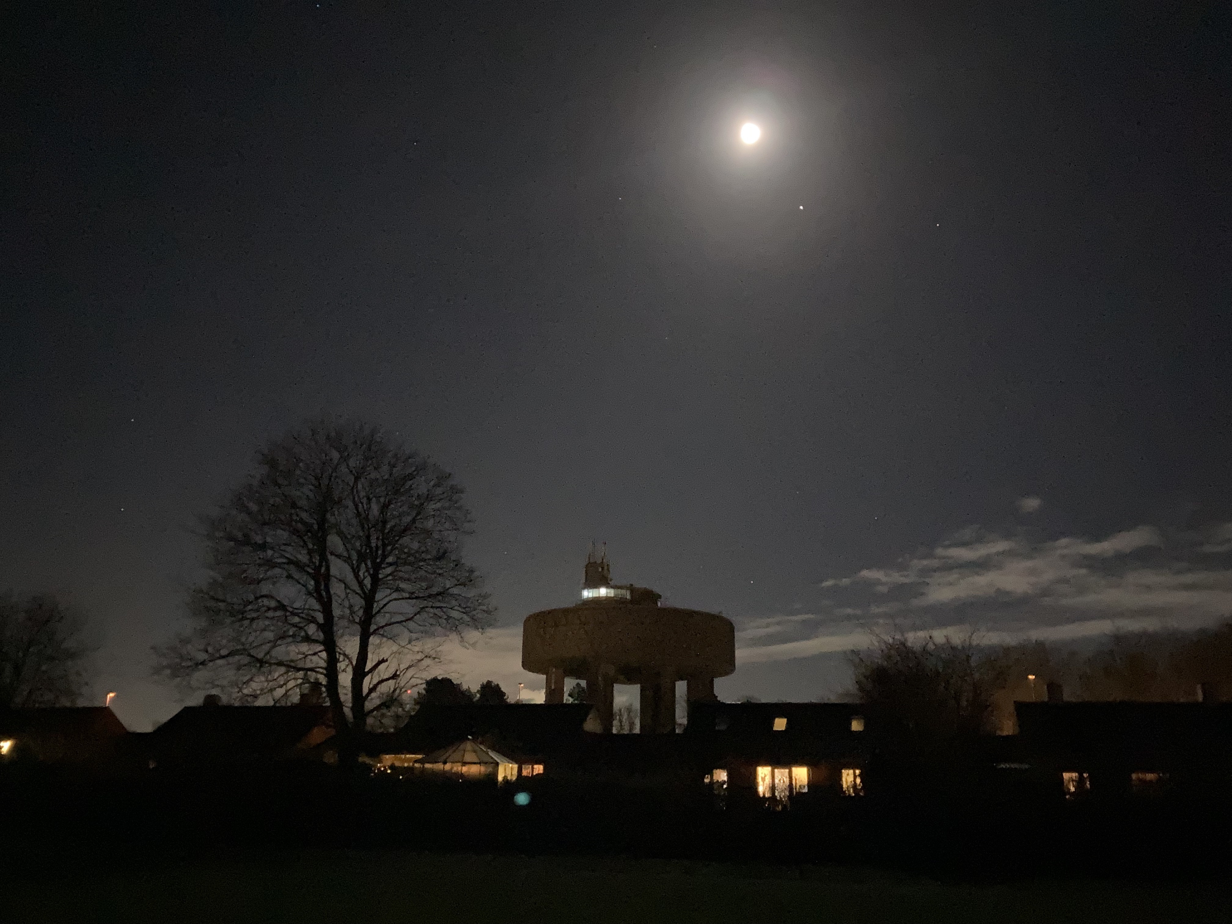 Fuldmånebesøg i Roskildes Vandtårn: En unik oplevelse