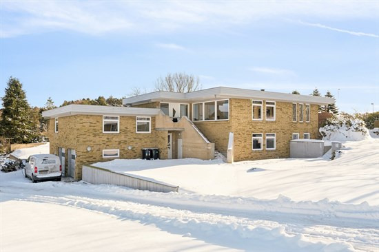 Pilevej 11 og 1 anden boliger er kommet til salg denne uge i Mariager - se boligerne her.