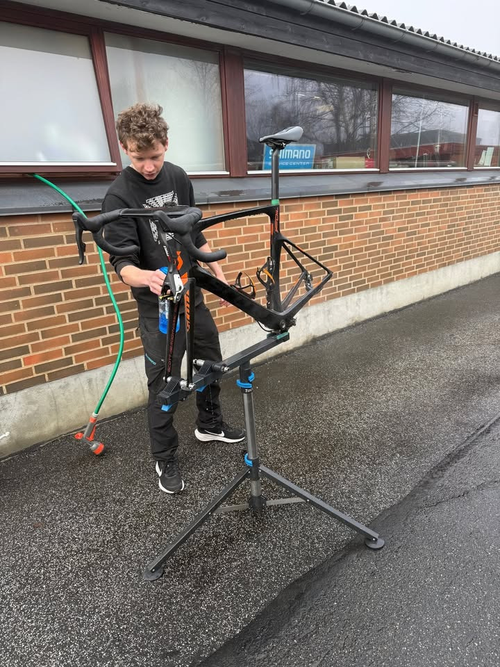 Per P. Cykler tilbyder sæsoneftersyn til din racercykel med specialpris i februar