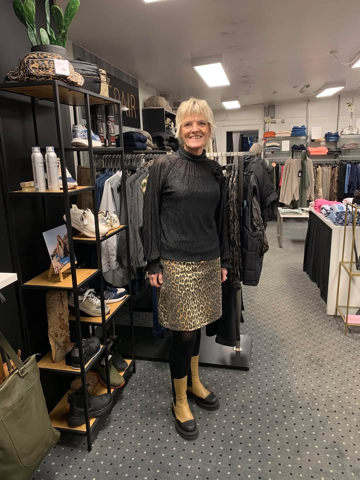 Spar stort på Costa Mani bluse hos Rosengreen: Nu kun 200 kr.