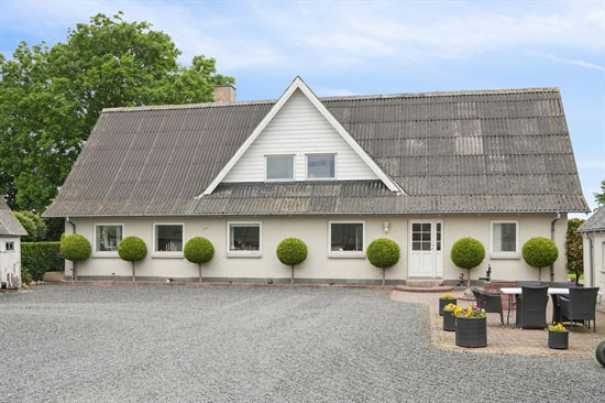 Top 6 over dyreste boliger til salg i Tommerup. Priser op til 4.295.000 kr