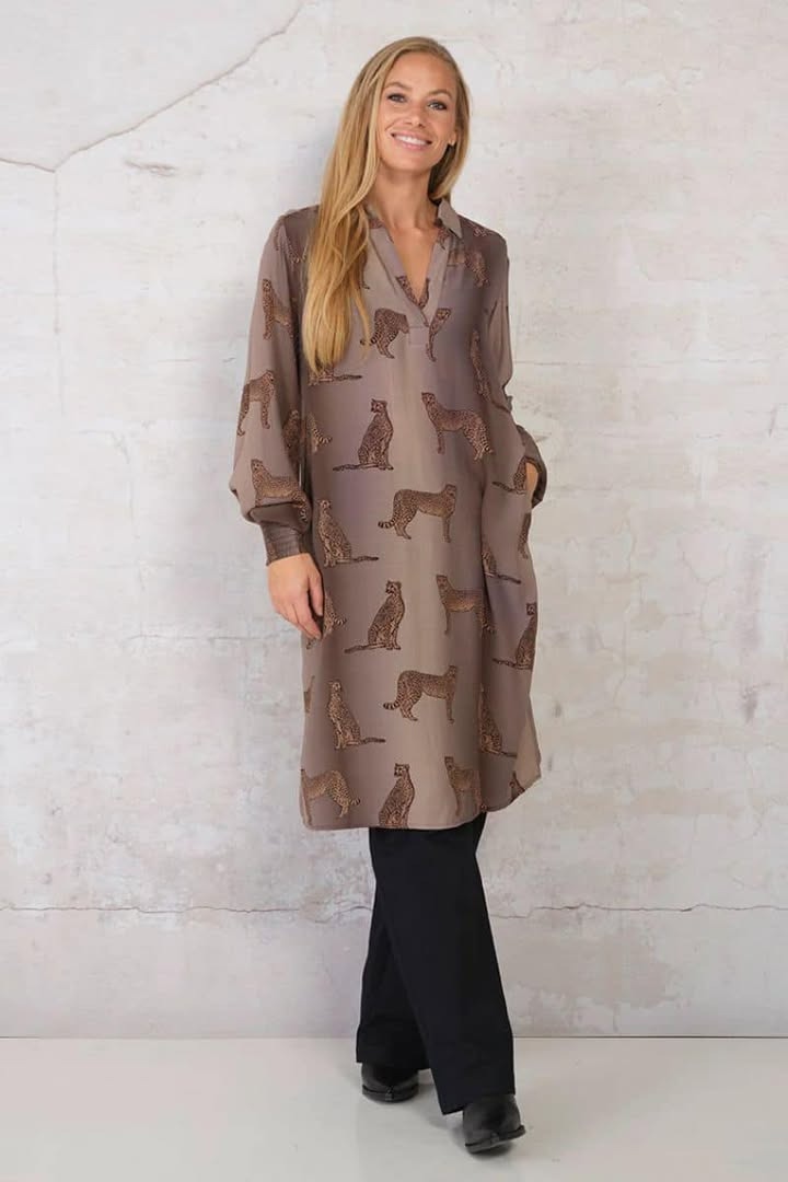 Rosengreen tilbyder smart viskosekjole til halv pris