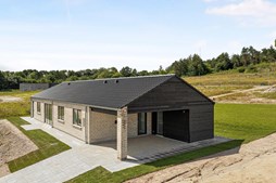 Nyt Hybel-hus på Sejlflodgårdsvej 52 præsenteret af Ejendomsmæglerne Hansen & Thoft