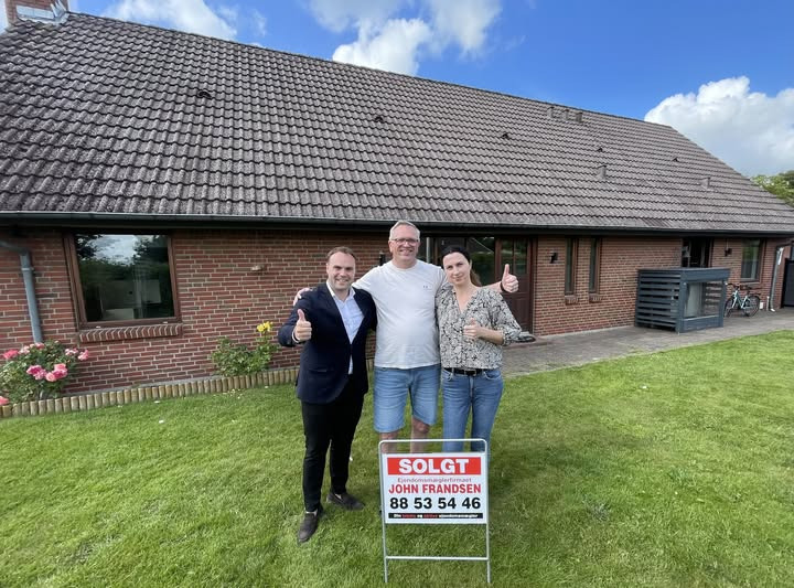 John Frandsen Herning sælger ejendom på Bjørneklovej 7 i Høgild