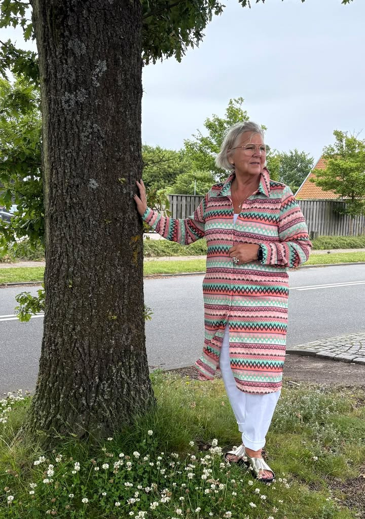 Rosengreen annoncerer tilbud på multicolour skjortekjole fra Costa Mani