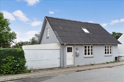 Til salg hos EDC Hurup Thy: Centralt beliggende byhus med god planløsning
