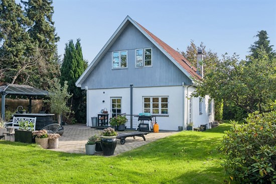Holger Drachmanns Vej 8 og 3 andre boliger er kommet til salg denne uge i Kongens Lyngby - se boligerne her.