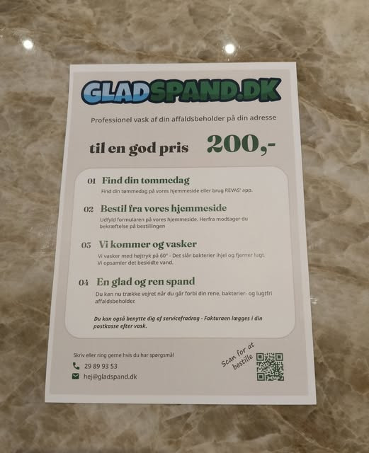 Gladspand.dk anbefaler at få vasket affaldsbeholderen inden sommervarmen kommer