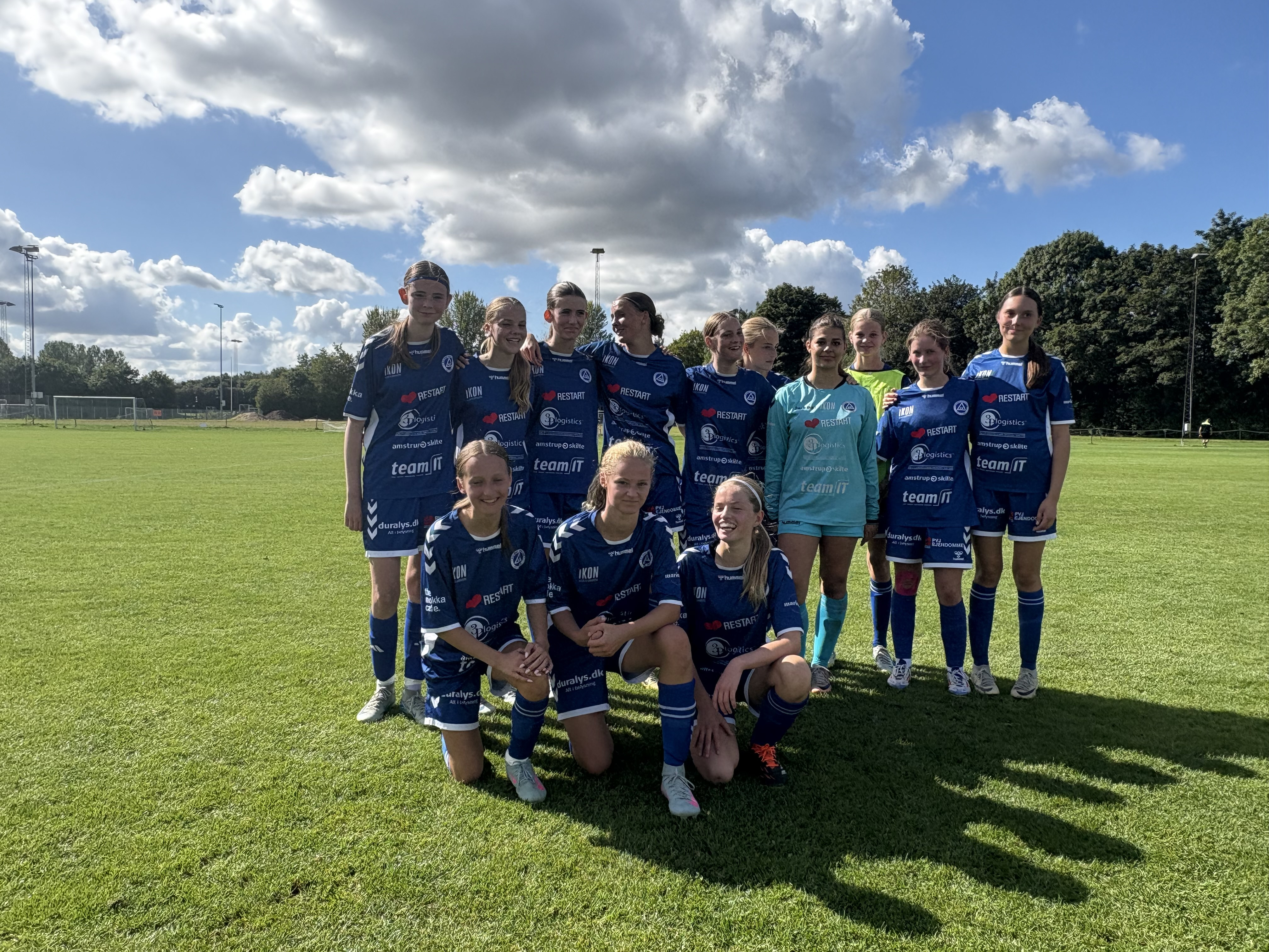 Kolding B Piger triumferer over Bramming B: "Sikker sejr og god holdindsats"