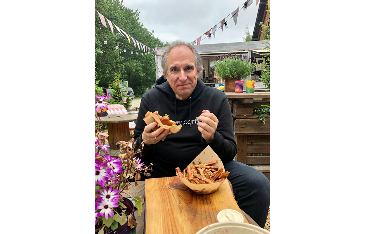 Uffe Koch stiller op for Veganerpartiet