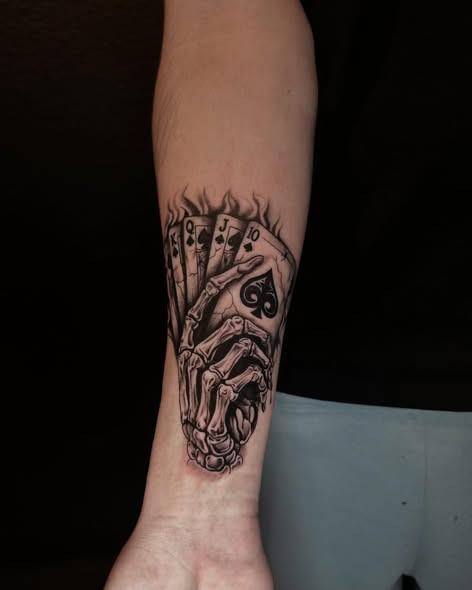 Mr. & Mrs. Tattoo tilbyder skarp pris på afbudstider hos elev Szymon
